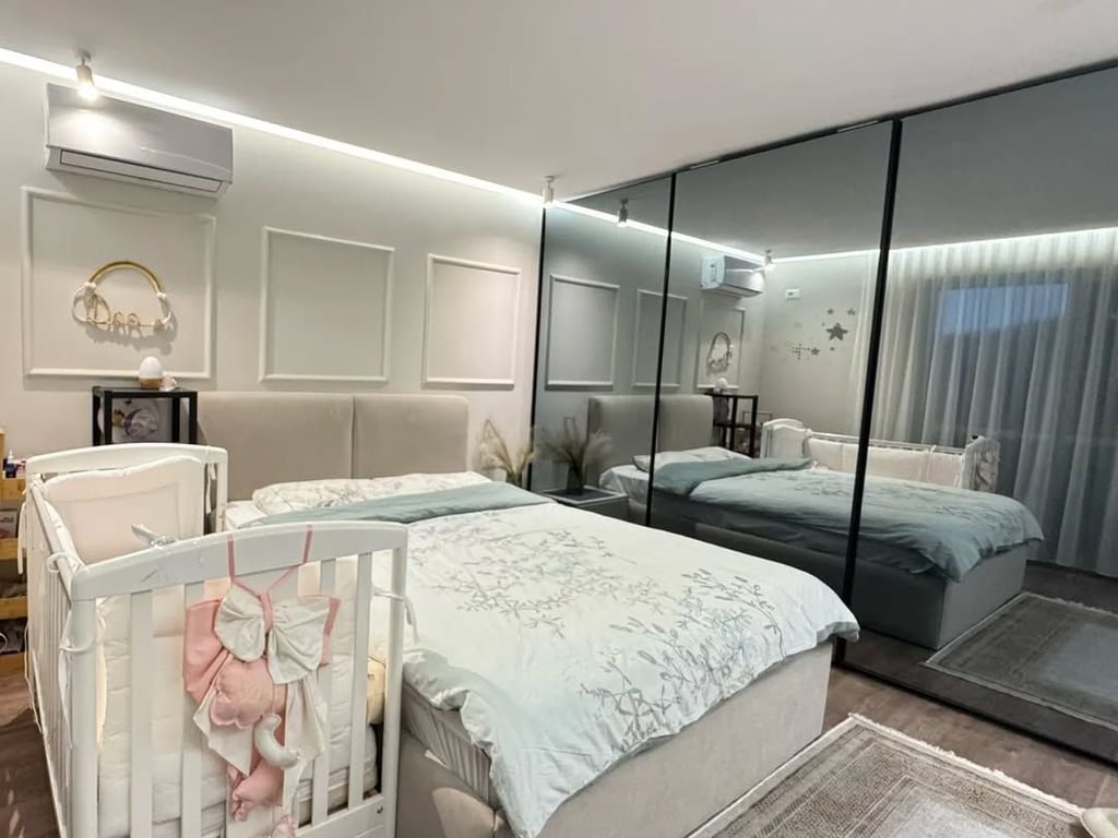 Apartment 2+1+2 for sale entrance Kodra e Diellit 1.