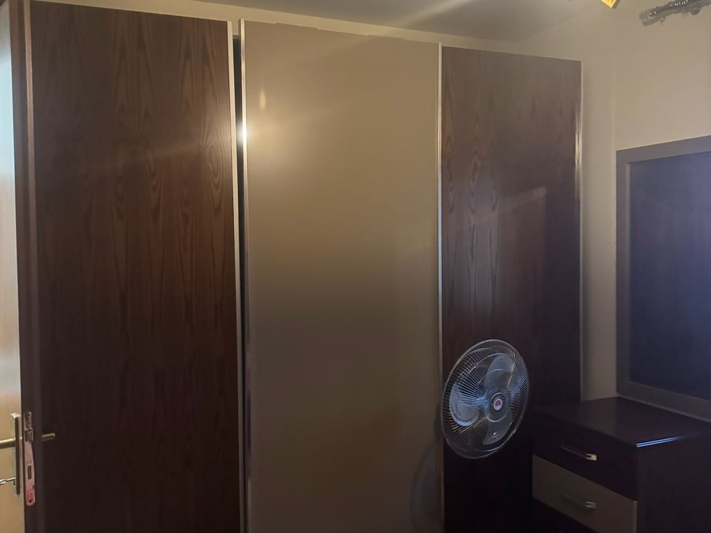 Apartment 2+1 for rent in Fusha Aviacionit 550 euros.