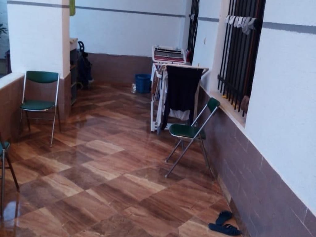 A one-story house is for sale on Myslym Keta Street.