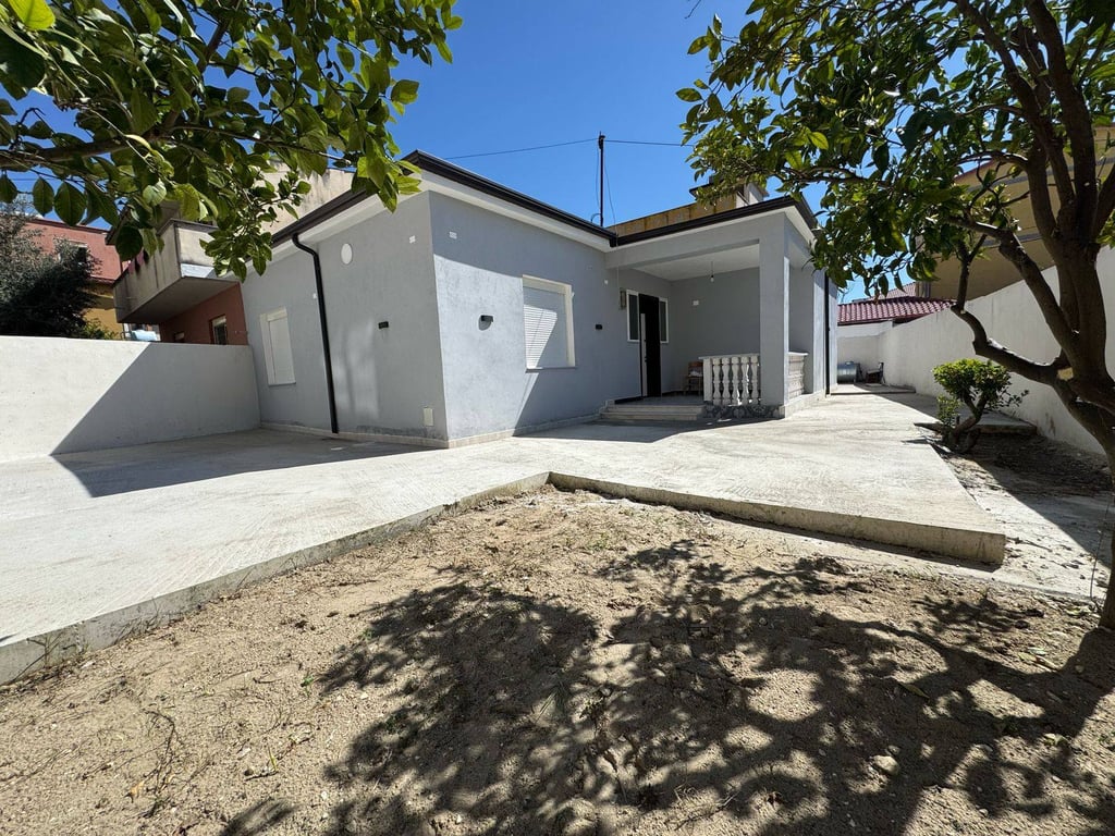 🔥Shitet shtepi private,me dalje ne shetitoren kryesore"Josif Budo",Kavaje 🔥