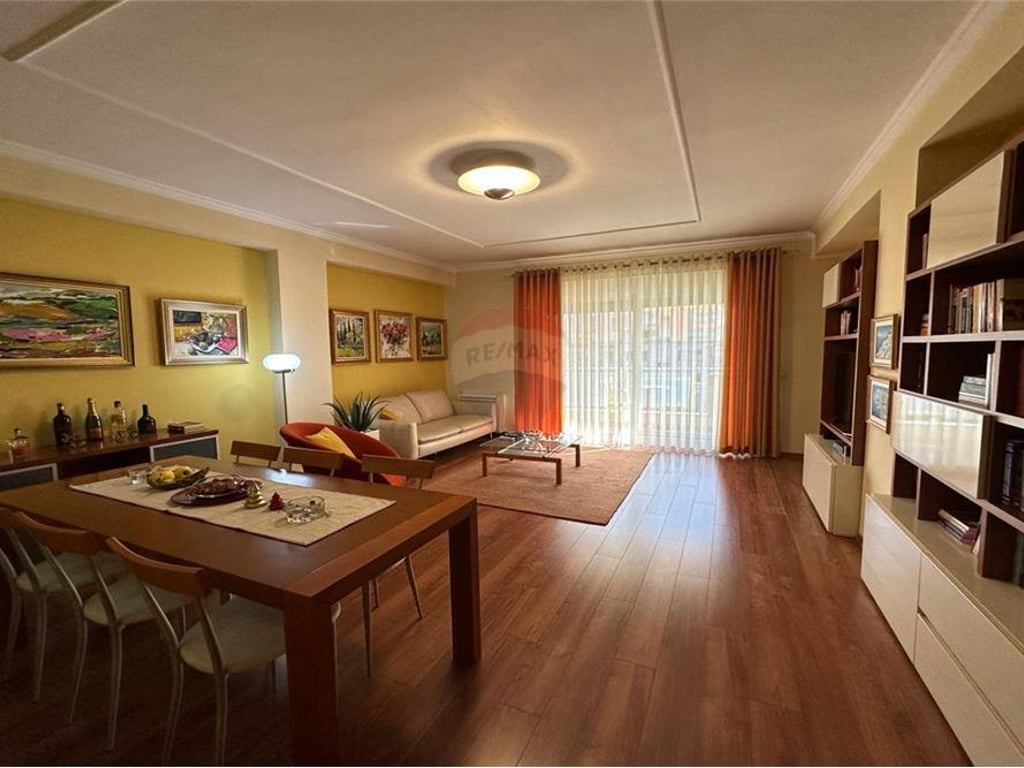 APARTAMENT 2+1 ME QIRA NE BLLOK