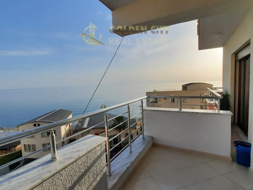Ofrojme per qera mujore apartament Luxury 2+1 me 3 ballkone. vollga