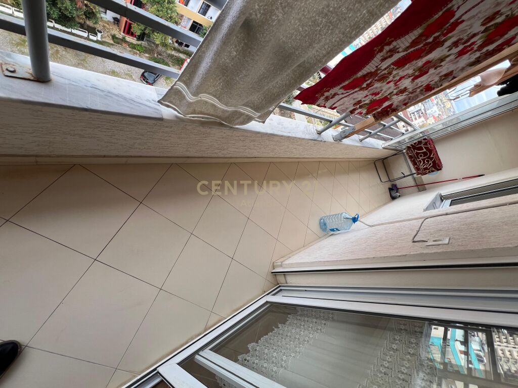 JEPET ME QIRA APARTAMENT 2+1+DEPO NE PLAZH ILIRIA !