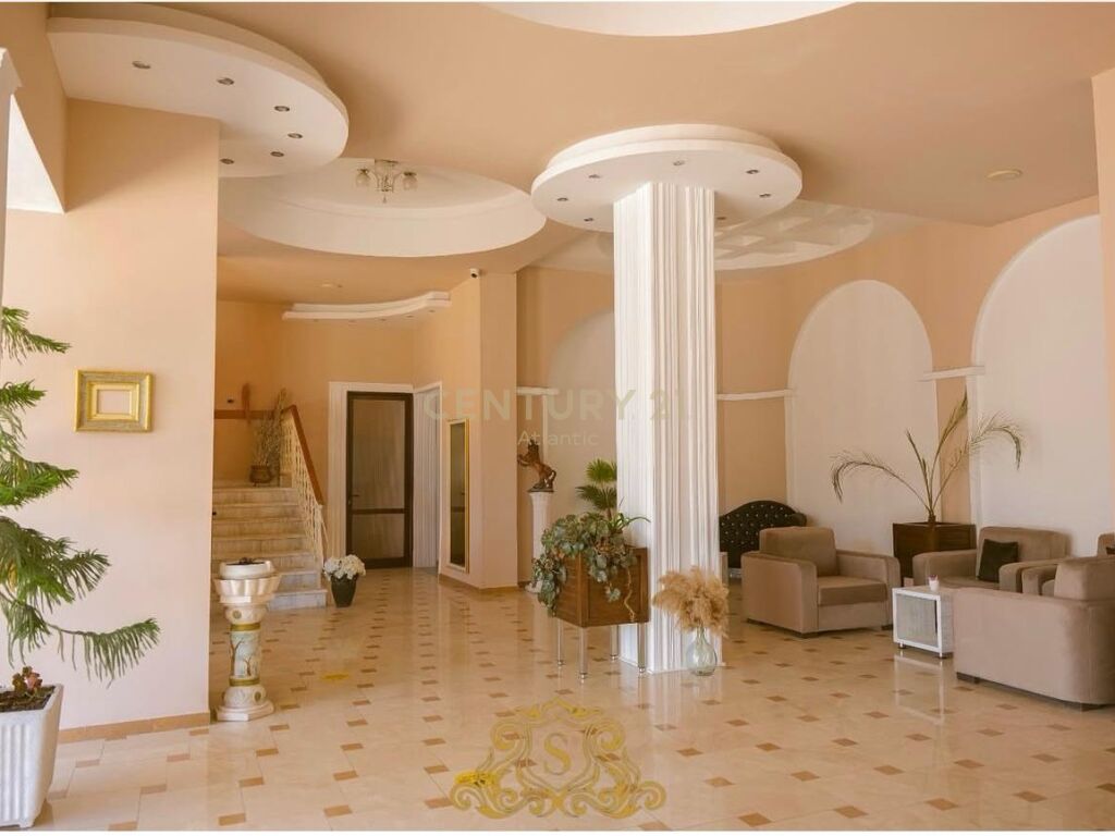 HOTEL PER QERA - SHKEMBI KAVAJES! 🏨🌊