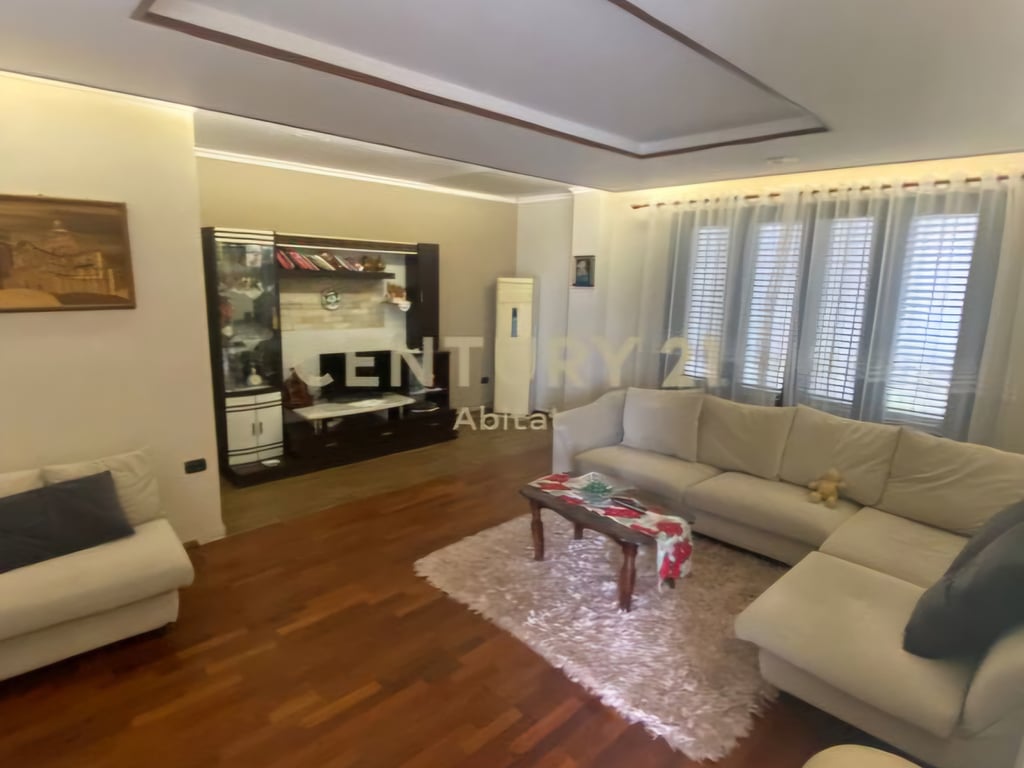 JAPIM ME QIRA VILË NË KASHAR! WE RENT A VILLA IN KASHAR!