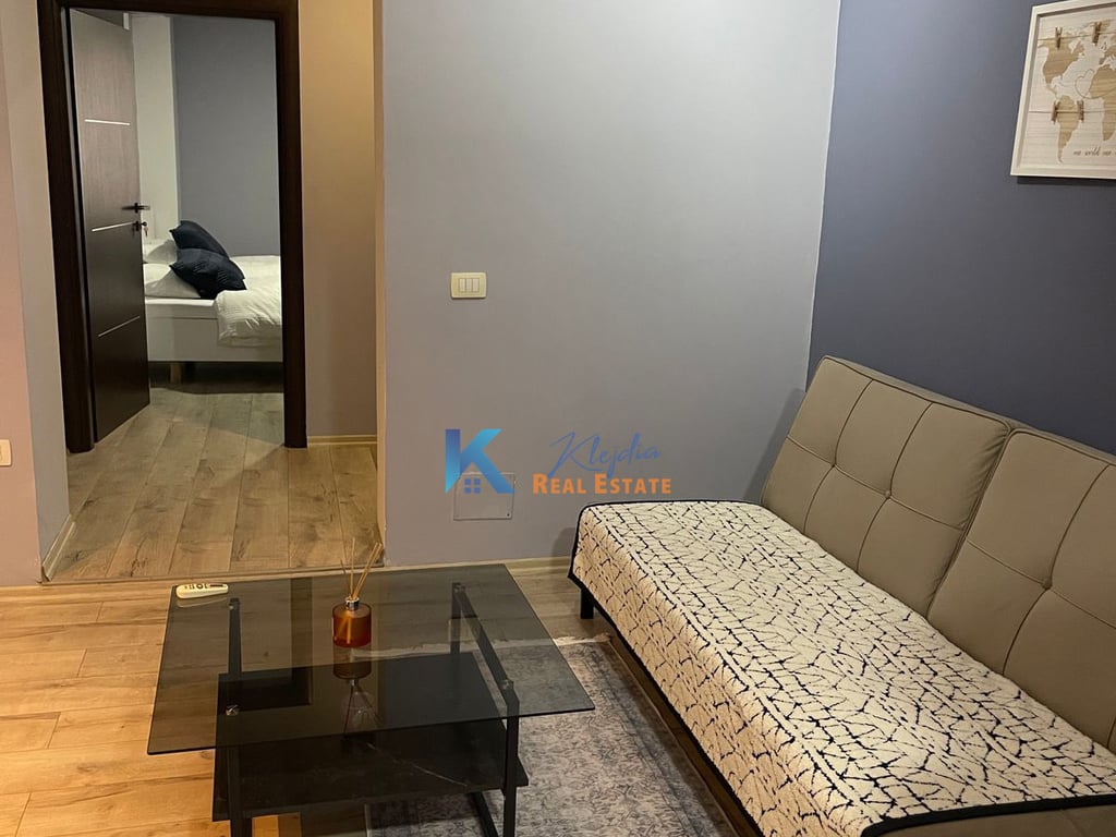 2+1 per qira qira ne Laprake, afer Spitalit Ushtarak