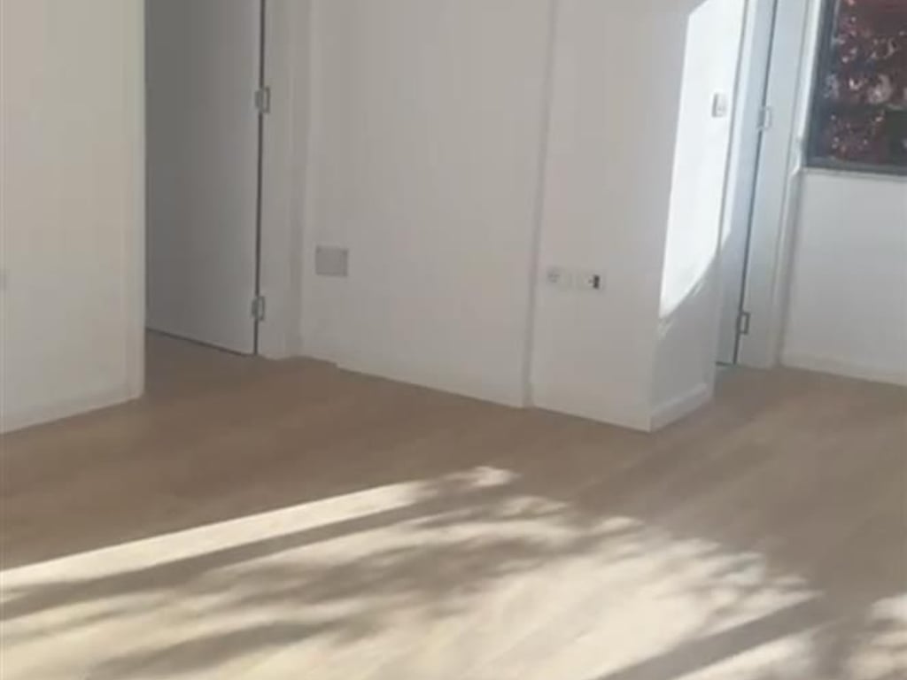 Jepet me qera ambient 60m2 prane Delijorgjit