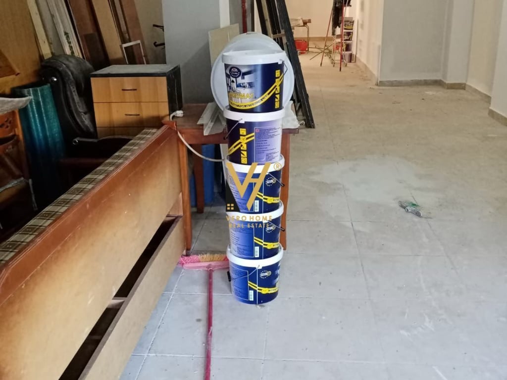 A 140M2 WAREHOUSE FOR RENT IN ALI DEMI FOR 1,200 EURO.