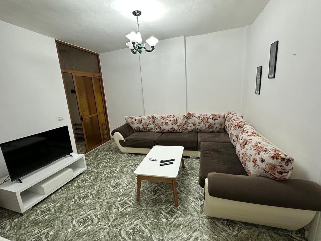 Apartament 2+1 me qira tek Don Bosko prane Viva Market