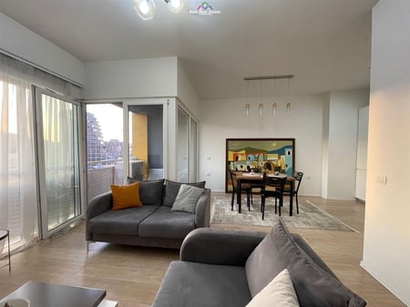 Appartamento in Affitto 2+1 in Via dei Kosovari (ID B2201021) Tirana