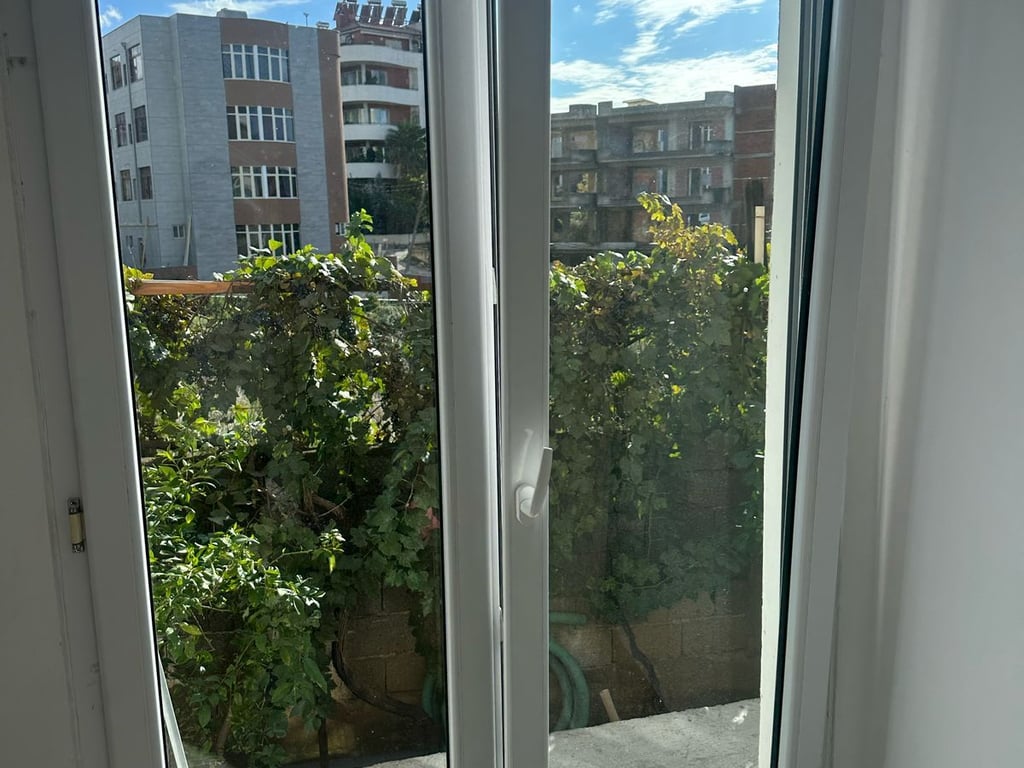 APARTAMENT ME QERA 
