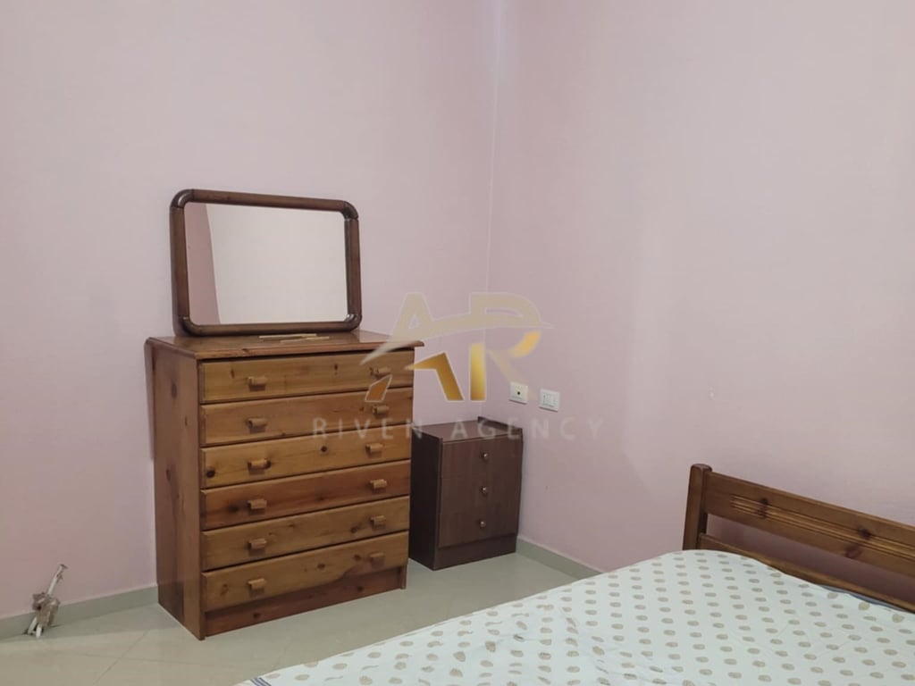 Appartamento 1+1 in Affitto in un Nuovo Edificio con Ascensore, Vicino a Vila L, Astir