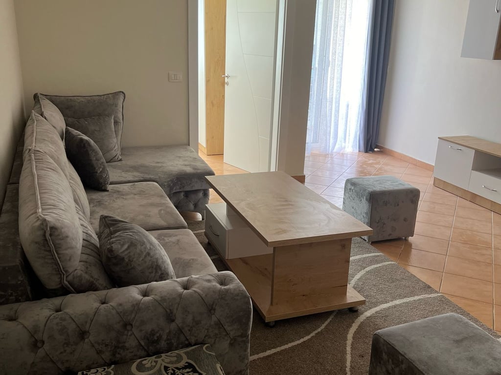 APARTAMENT ME QERA 2+1