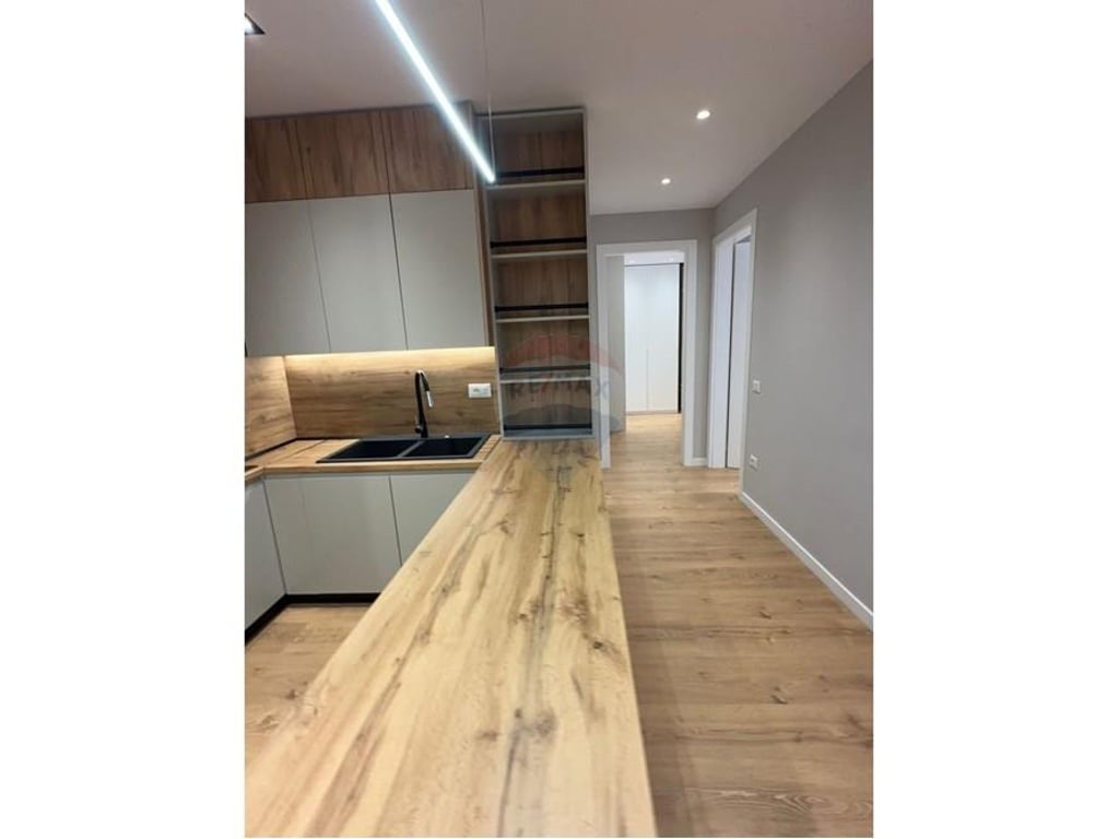 Apartament - Për Qira - Kompleksi Delijorgji, Tiranë