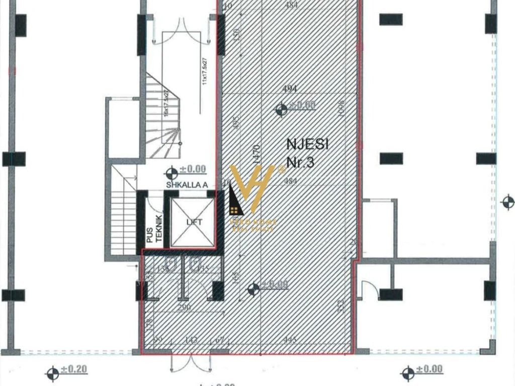 STORE FOR SALE 86 M2 ON 21 DECEMBER 215,000 EURO