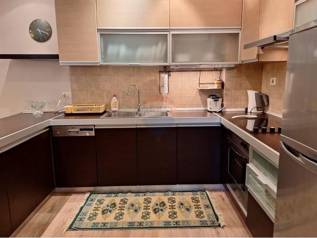 Apartament 2+1 me qira ne Bllok