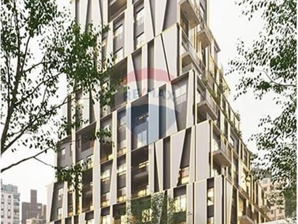 Apartment 2+1 for sale on Barrikadave Street.
