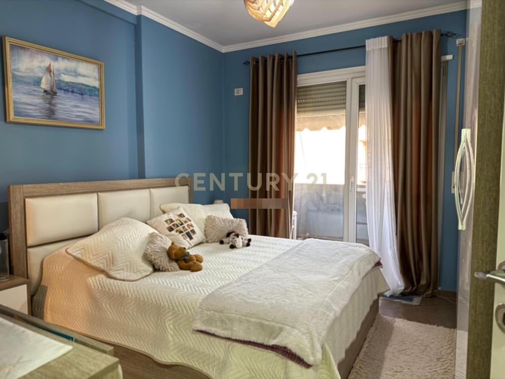 SHITET APARTAMENT 2+1+2 TUALETE NE ASTIR PRANE BULEVARDIT MIGJENI 158,500 €