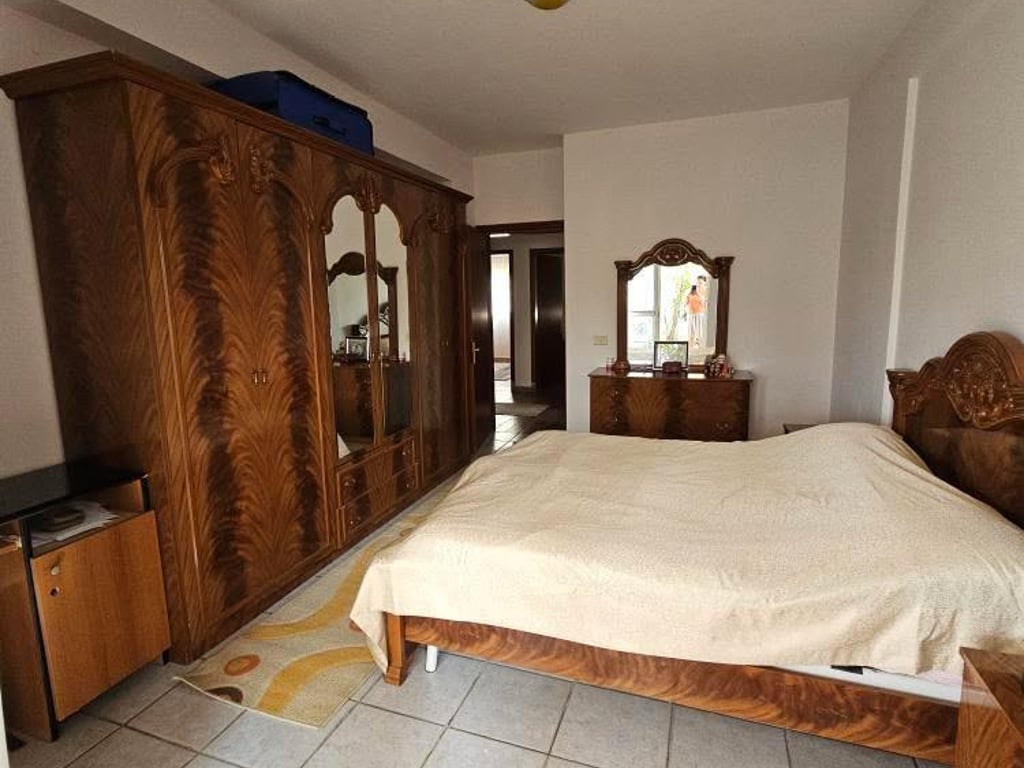 🔑Apartament 3+1 për Qira – Rruga Fortuzi, Qendër! 