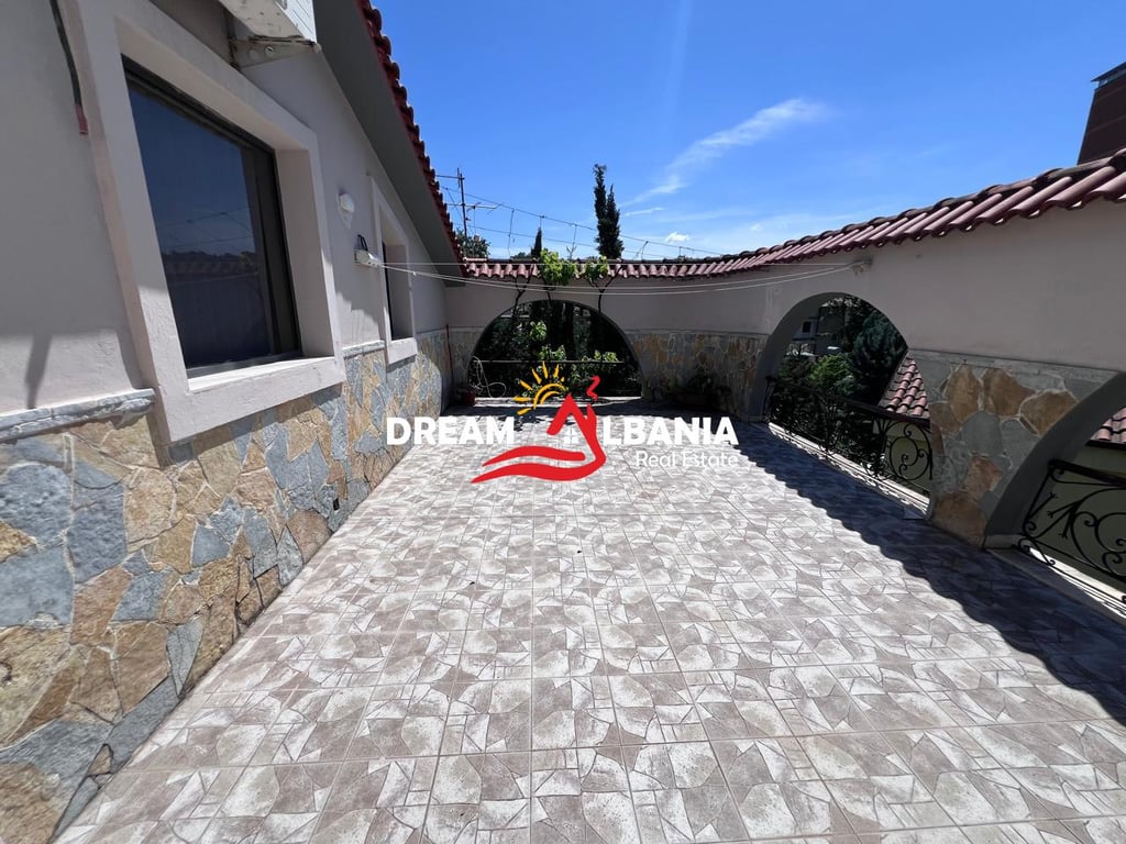 Villa in affitto in Via Elbasanit, vicino alle Ville Tedesche a Tirana (ID 4251357)