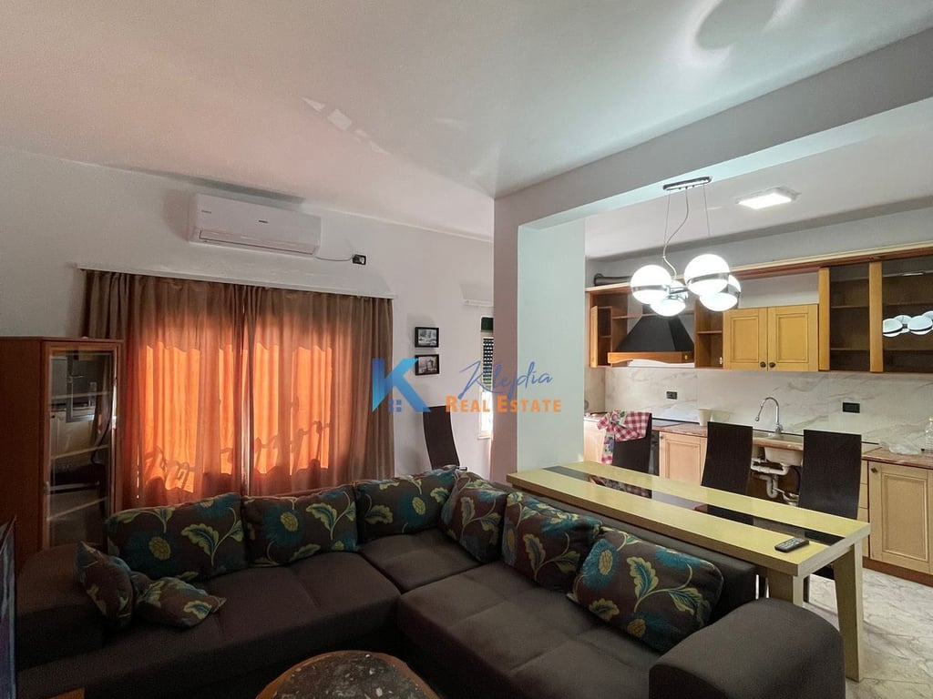 Apartament Duplex per qira te Stadiumi Dinamo