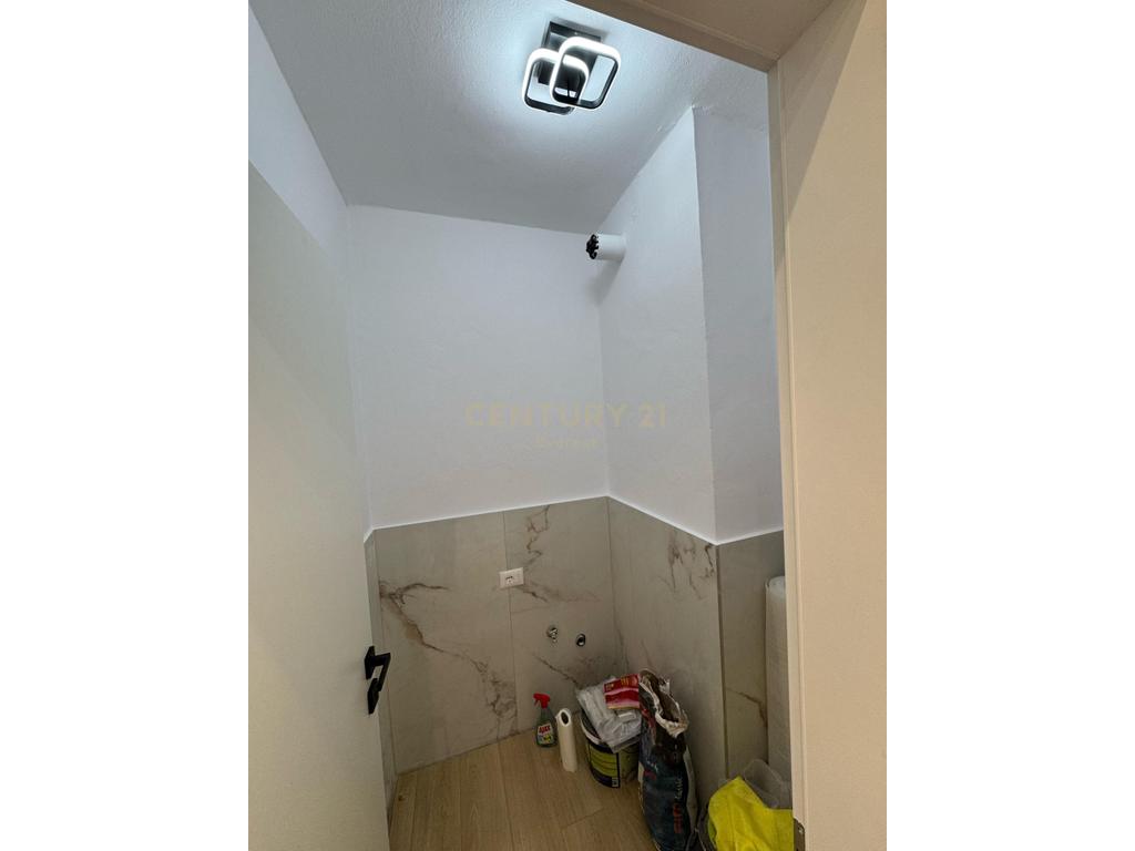 MYSLYM SHYRI, FOR SALE APARTMENT 2+1+STORAGE 265,000 €