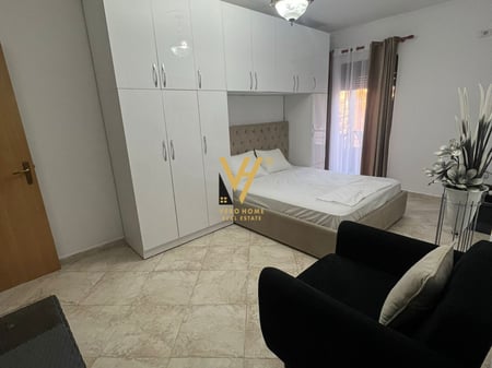 STUDIO APARTMENT 40 M2 FOR RENT ON BARRIKADAVE STREET 500 EURO
