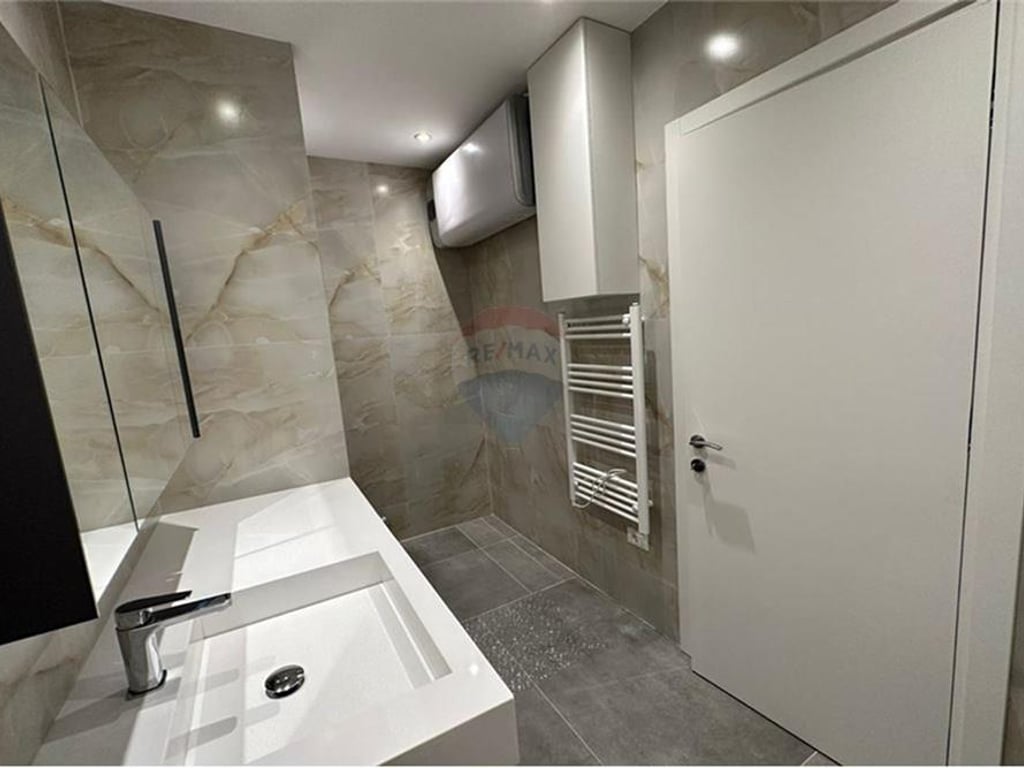 1+1 Apartment for Rent at Zogu i Zi