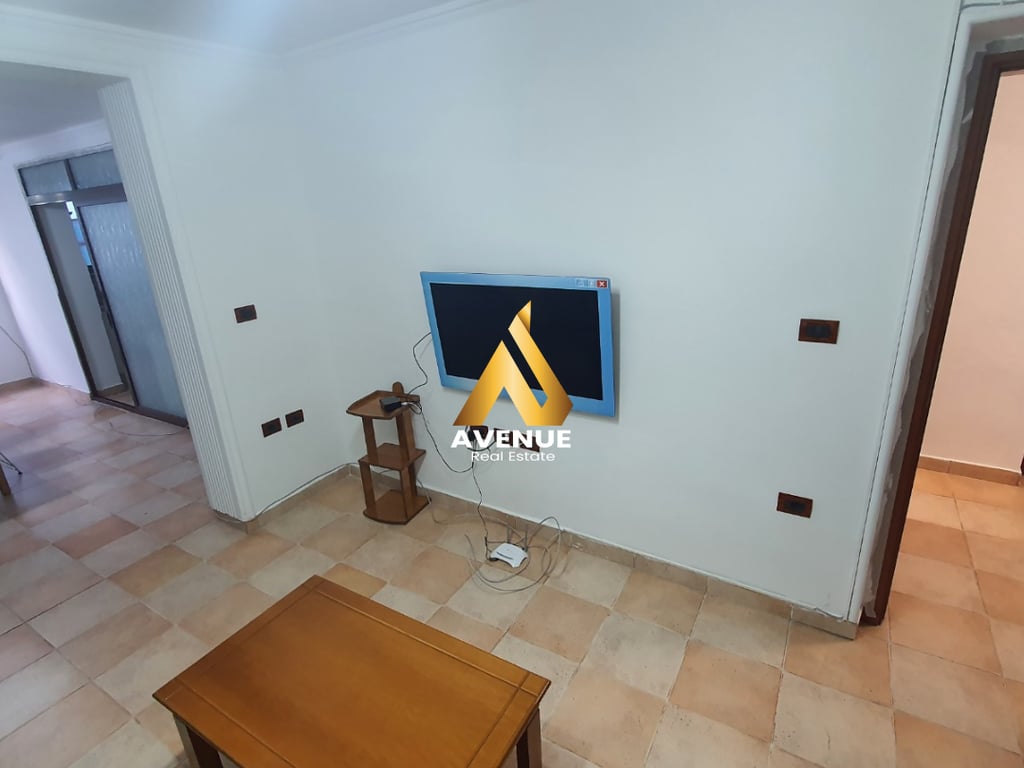 VENDESI APPARTAMENTO 2+1 NEL BLOCCO, TIRANA