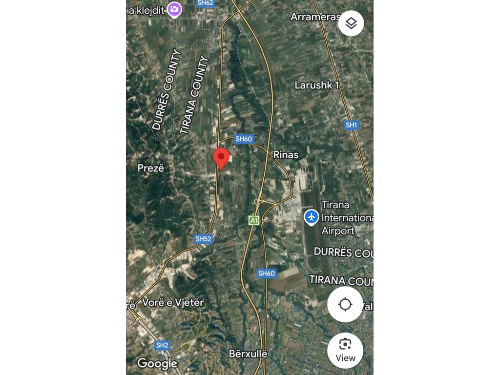 Toke per shitje ne Fushe Preze prane Rinasit