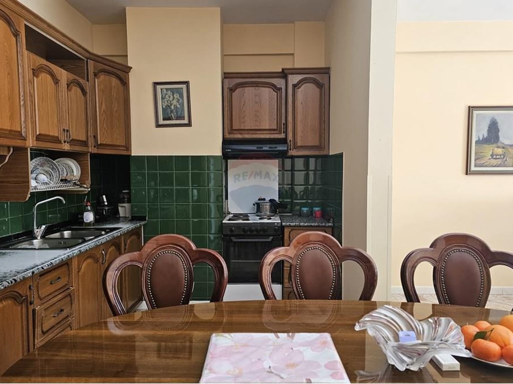 Appartamento 3+1+2 in Vendita a Shallvaret!