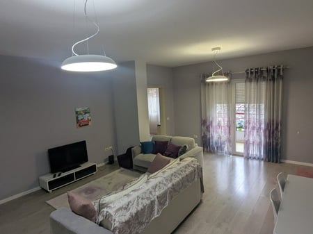 1+1 with parking for rent on Jordan Misja Street, near Gener 2.