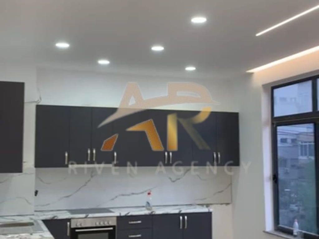 Jepet me qera apartament 2+1 te 21-Dhjetori