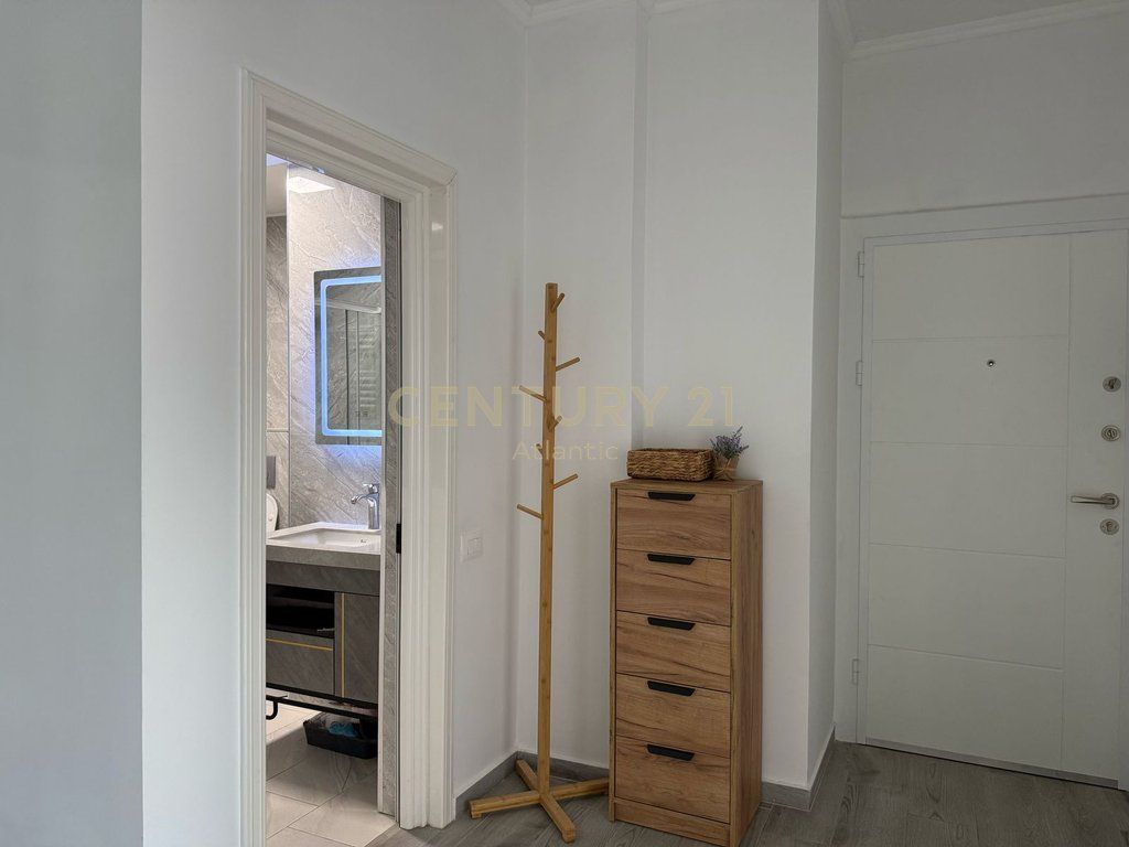 🌊 SHITET APARTAMENT ME PAMJE NGA DETI – PLAZH, DURRËS