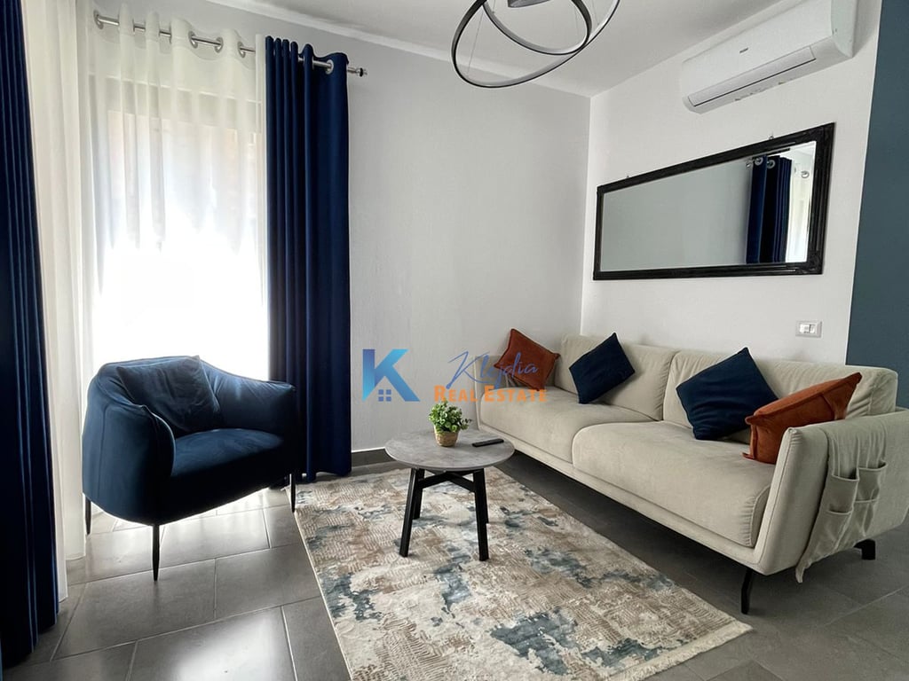 SUPER APARTAMENT 1+1 ME QIRA TE 21 DHJETORI