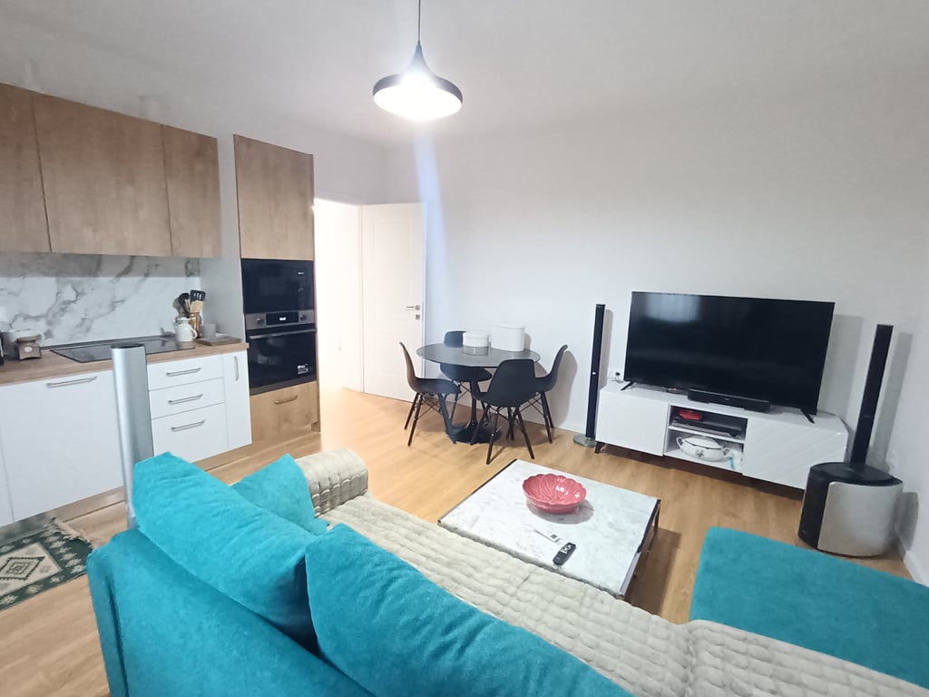 Appartamento 1+1 in affitto vicino alla scuola Mihal Grameno