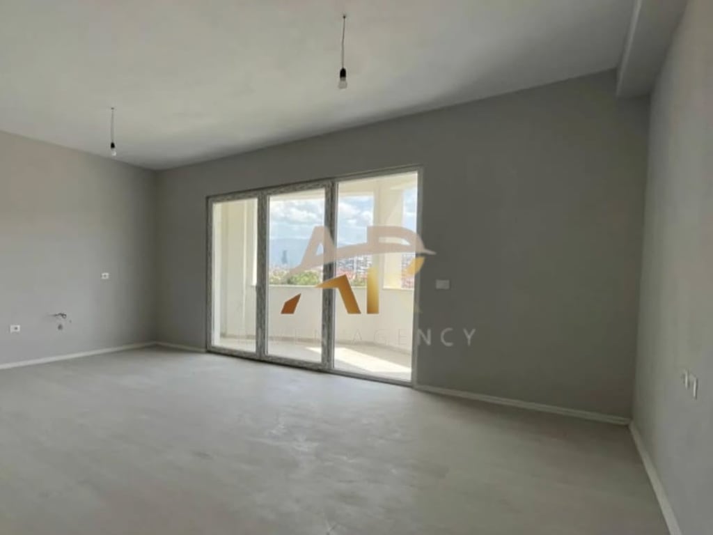 Jepet me qera apartament 2+1+2 Astir