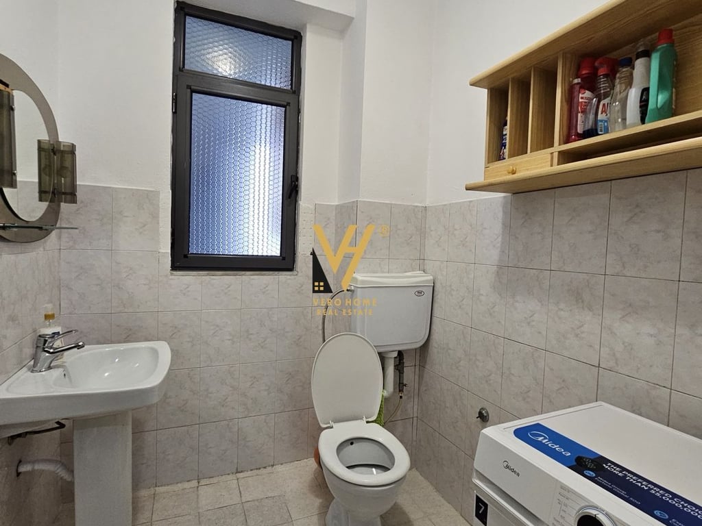 JEPET APARTAMENT 2+1+2+BLK ME QERA TE RR E ELBASANIT 70.000 LEKE