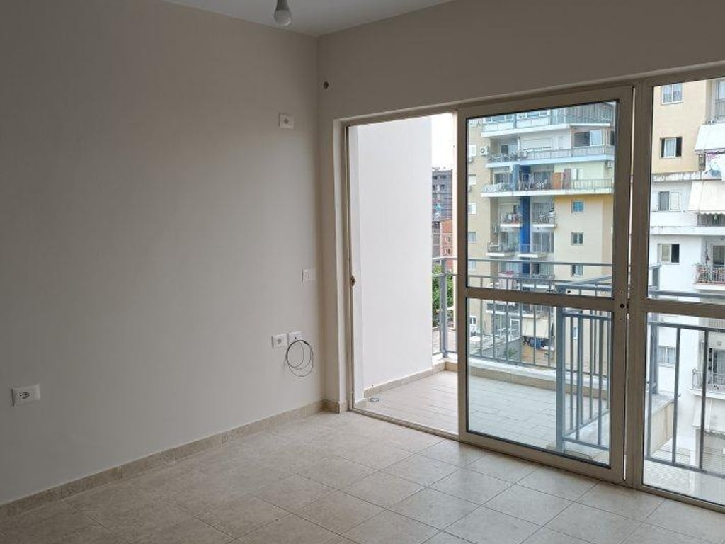 Appartamento 1+1 in affitto Fusha e Aviacionit 400 €