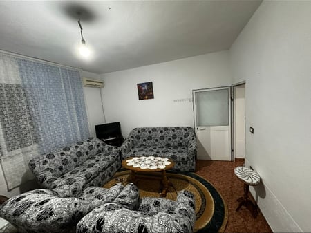For rent: 2+1 apartment in a villa.
