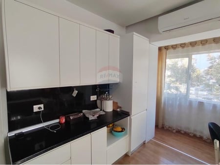 Apartament Per Qira 2+1 800€