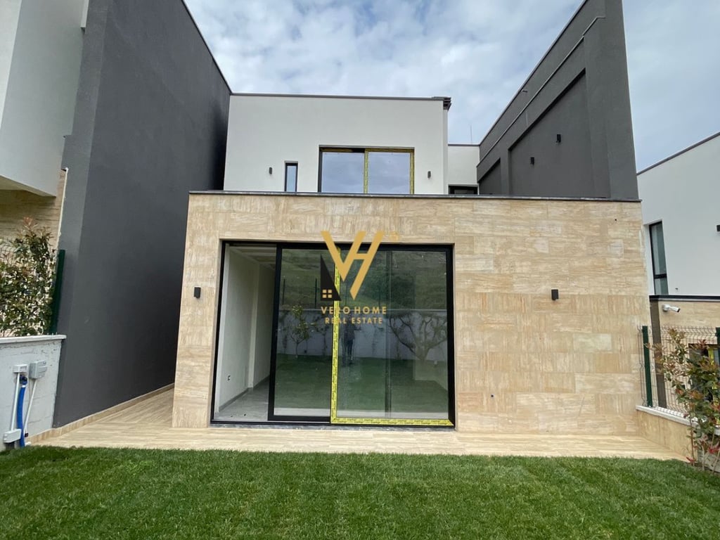 FOR SALE: 3-STOREY VILLA AT FARKA LAKE 750,000 EURO