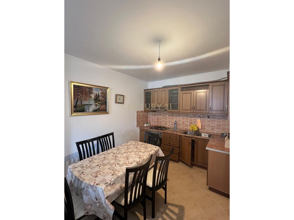 Appartamento 2+1 in affitto all'ingresso di Durazzo!