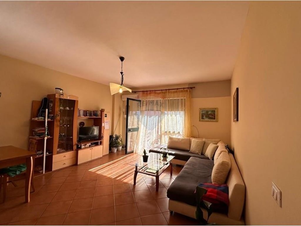 1+1 apartment for rent in Bllok