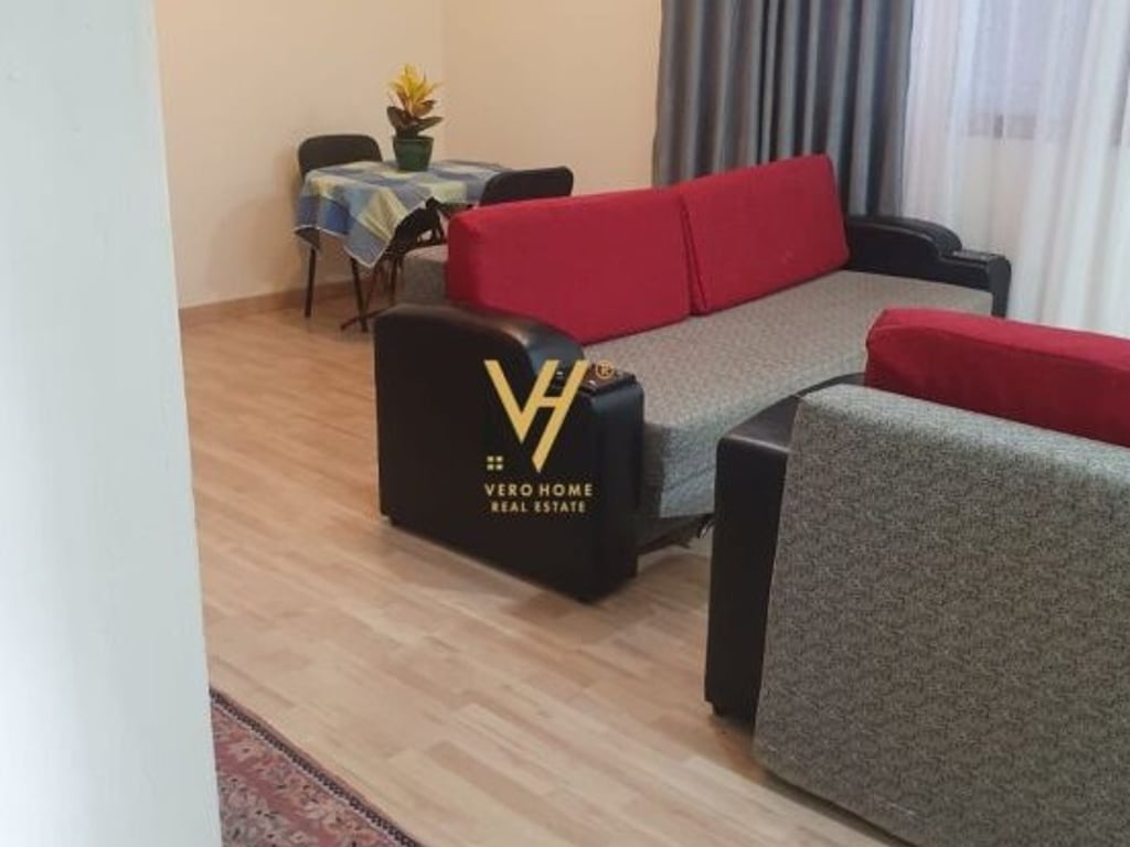 JEPET APARTAMENT 1+1 ME QERA NE SELITE 420 EURO