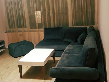 Affittasi appartamento 1+1 in 5 Maji a 400 euro.
