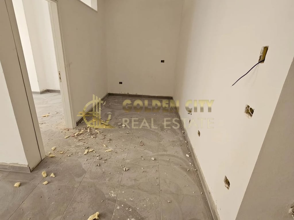 Shiten 4 Apartamente 1+1 ne spitall 60000€