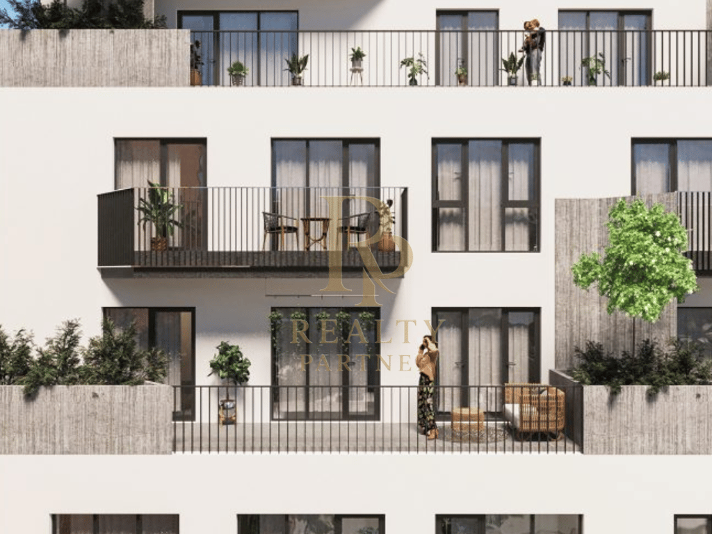 🔑Shitet  Garsoniere Afer Pazarit te Ri-Tirane!!