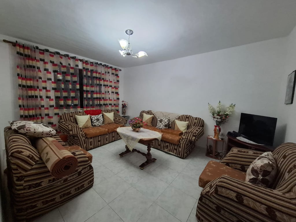 Shitet Apartament 2+1,Prane Shkolles "Qemal Mici", Durres