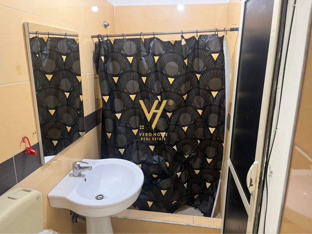 AFFITTASI APPARTAMENTO PRIVATO A 21 DICEMBRE 40.000 LEKË